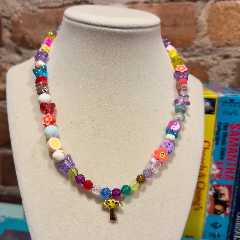THE GEMINI MINI YELLOW MUSHROOM EYE CANDY CHAIN #2
